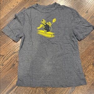 Steelers football size small men’s Gray Graphic T-Shirt used